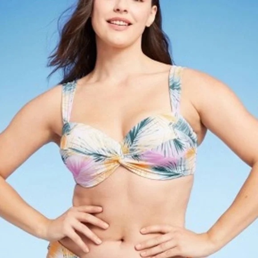 NEW Shade & Shore Tropical Print Bikini Top